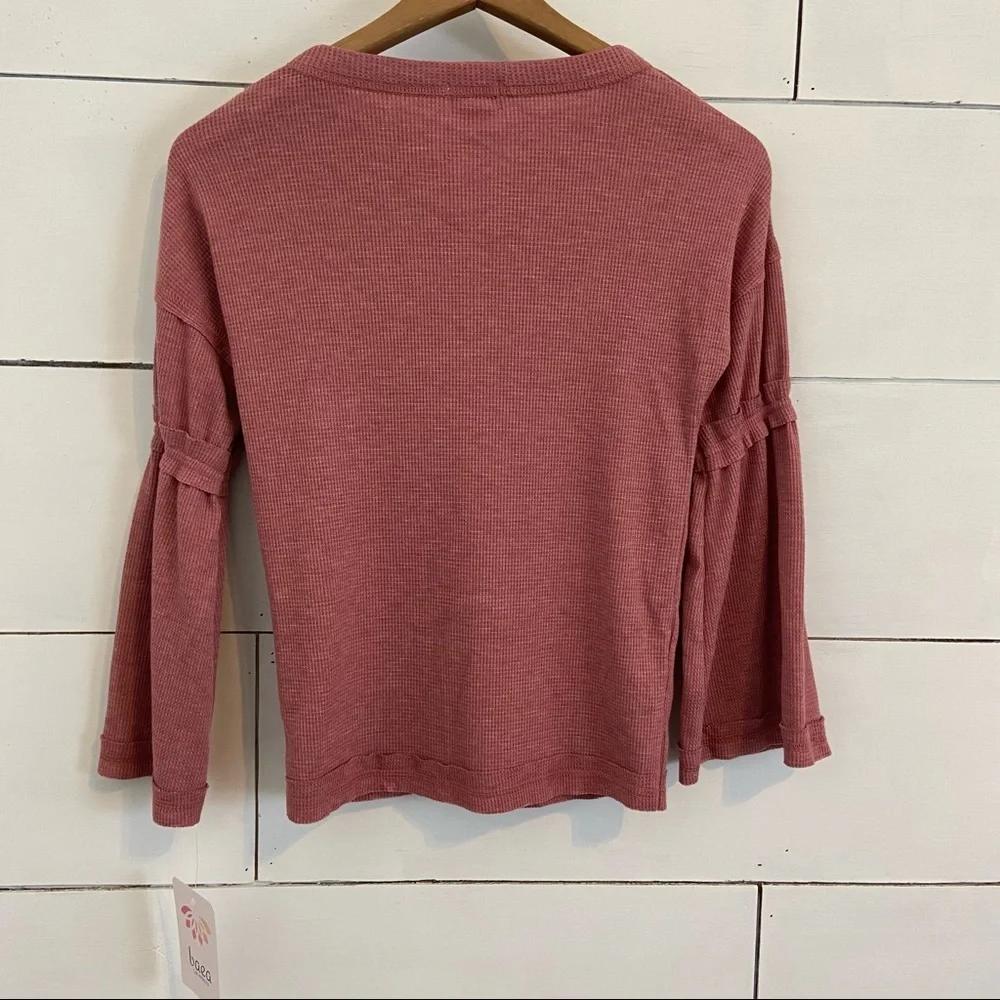 Baea Flare Sleeve Blush Thermal Top. Size XSmall NWT